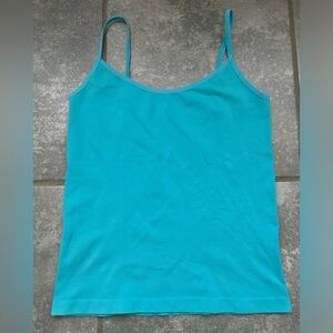 Seamless fitted tank top